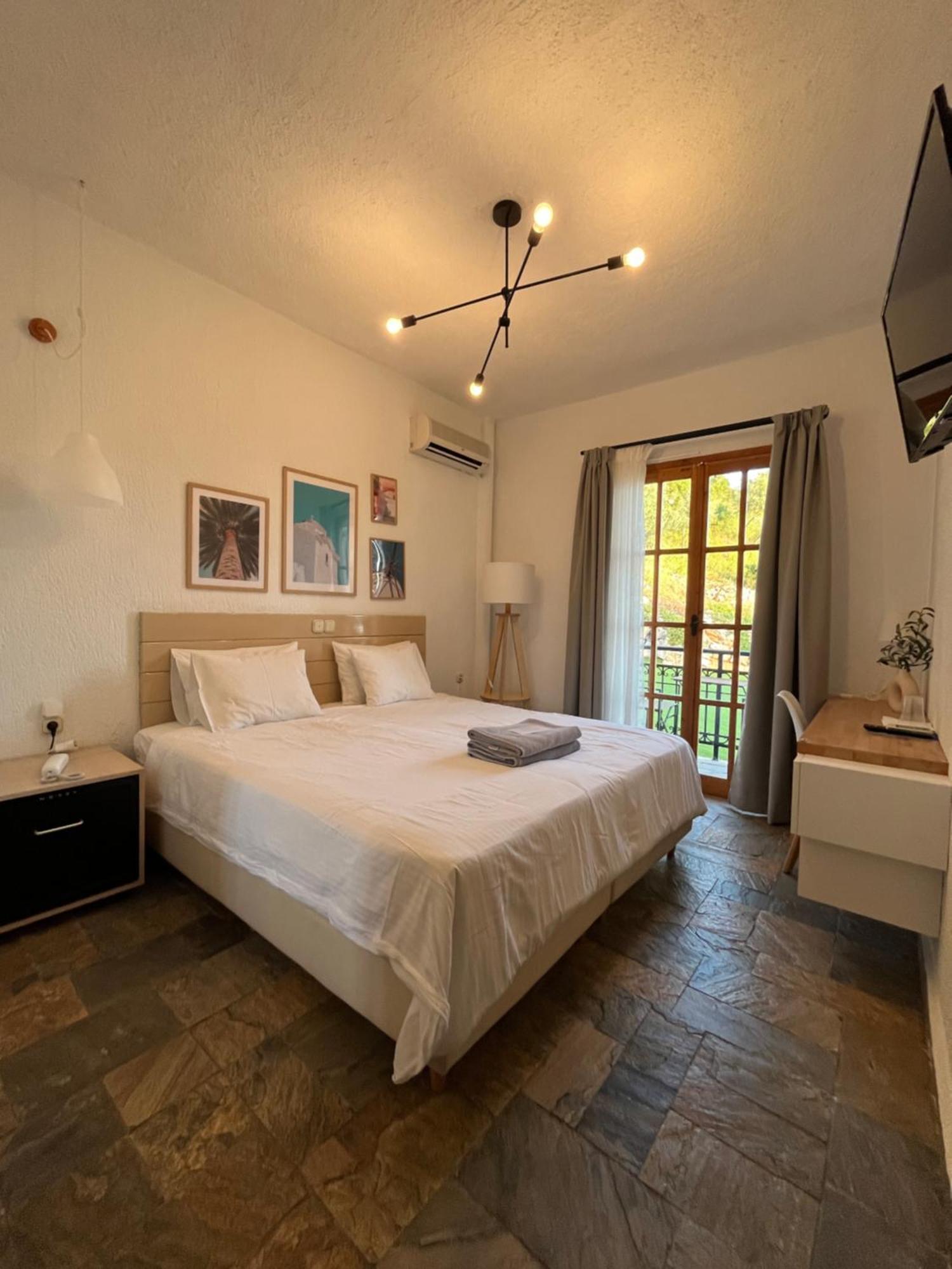 Hotel Panormos Skopelos 3*