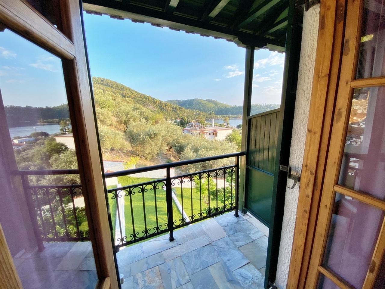 Panormos Skopelos Hotel 3*